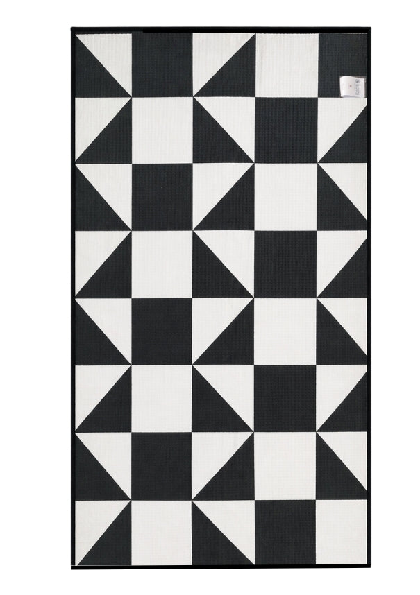 Table Trail Gym Towel